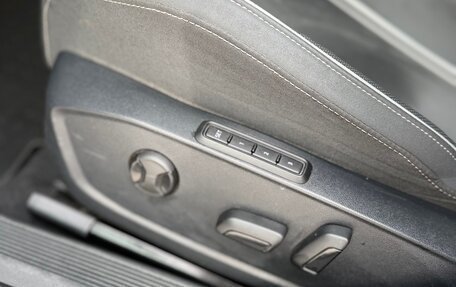 Volkswagen Golf VIII, 2020 год, 2 300 000 рублей, 12 фотография