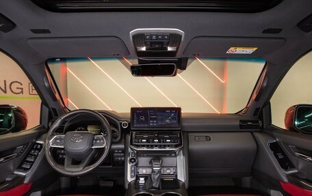 Toyota Land Cruiser, 2024 год, 12 990 000 рублей, 21 фотография