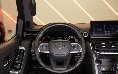 Toyota Land Cruiser, 2024 год, 12 990 000 рублей, 22 фотография