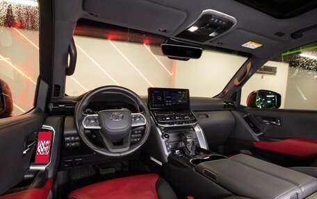 Toyota Land Cruiser, 2024 год, 12 990 000 рублей, 23 фотография