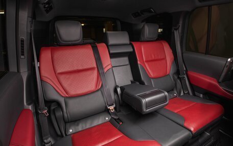 Toyota Land Cruiser, 2024 год, 12 990 000 рублей, 33 фотография