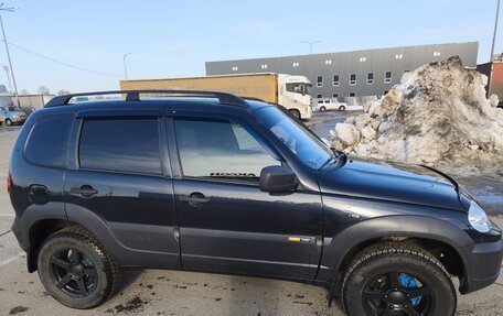 Chevrolet Niva I рестайлинг, 2016 год, 810 000 рублей, 2 фотография