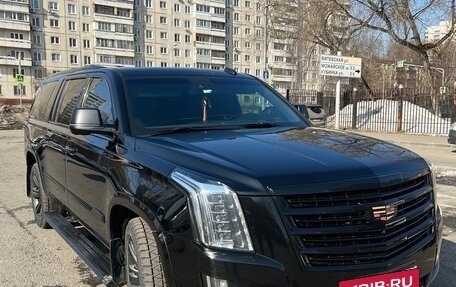 Cadillac Escalade IV, 2016 год, 4 000 000 рублей, 2 фотография