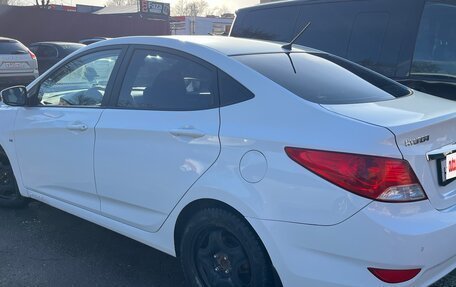 Hyundai Solaris II рестайлинг, 2012 год, 730 000 рублей, 3 фотография