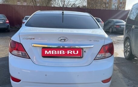 Hyundai Solaris II рестайлинг, 2012 год, 730 000 рублей, 4 фотография