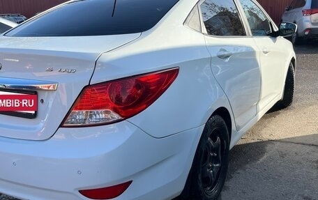 Hyundai Solaris II рестайлинг, 2012 год, 730 000 рублей, 5 фотография