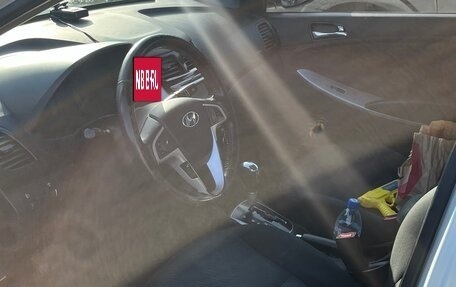 Hyundai Solaris II рестайлинг, 2012 год, 730 000 рублей, 12 фотография