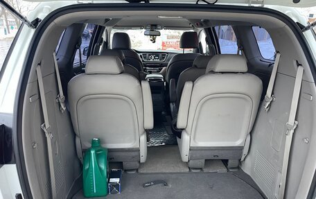 KIA Carnival III, 2017 год, 1 550 000 рублей, 14 фотография