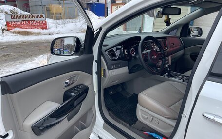 KIA Carnival III, 2017 год, 1 550 000 рублей, 15 фотография