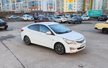 Hyundai Solaris II рестайлинг, 2015 год, 340 000 рублей, 3 фотография
