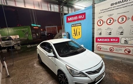 Hyundai Solaris II рестайлинг, 2015 год, 340 000 рублей, 5 фотография