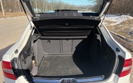 Skoda Superb III рестайлинг, 2014 год, 1 100 000 рублей, 14 фотография