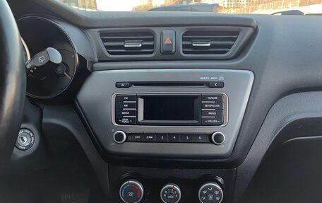 KIA Rio III рестайлинг, 2016 год, 1 299 800 рублей, 18 фотография