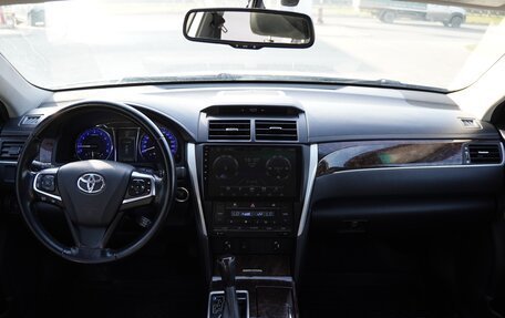 Toyota Camry, 2017 год, 1 860 000 рублей, 7 фотография