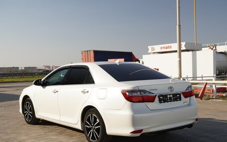 Toyota Camry, 2017 год, 1 860 000 рублей, 4 фотография