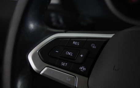 Volkswagen Tiguan II, 2021 год, 3 299 000 рублей, 8 фотография