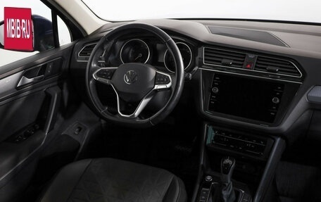 Volkswagen Tiguan II, 2021 год, 3 299 000 рублей, 5 фотография