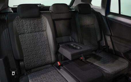 Volkswagen Tiguan II, 2021 год, 3 299 000 рублей, 27 фотография