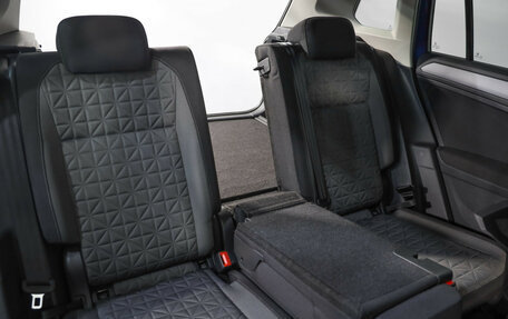 Volkswagen Tiguan II, 2021 год, 3 299 000 рублей, 28 фотография