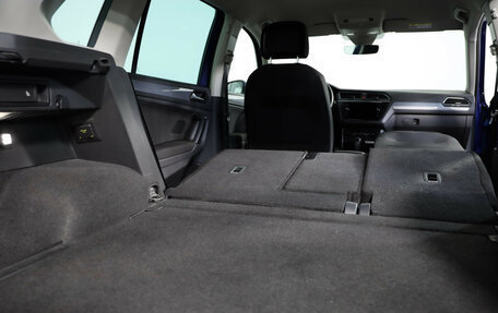 Volkswagen Tiguan II, 2021 год, 3 299 000 рублей, 34 фотография