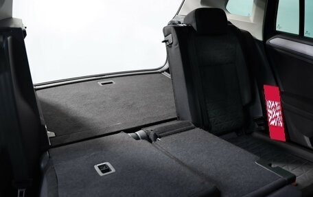 Volkswagen Tiguan II, 2021 год, 3 299 000 рублей, 29 фотография