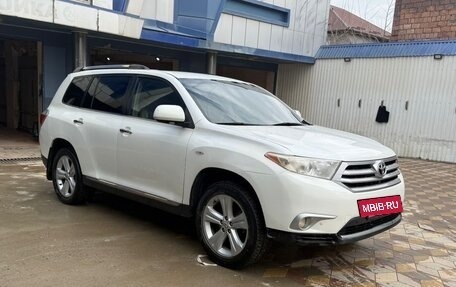 Toyota Highlander III, 2011 год, 1 600 000 рублей, 6 фотография