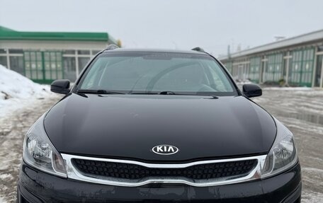 KIA Rio IV, 2018 год, 800 000 рублей, 2 фотография