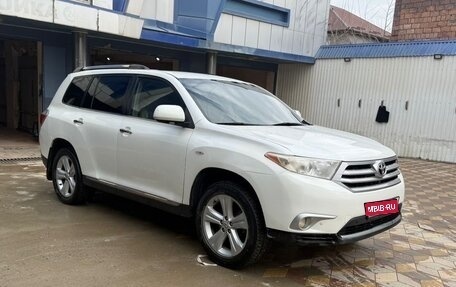 Toyota Highlander III, 2011 год, 1 600 000 рублей, 1 фотография