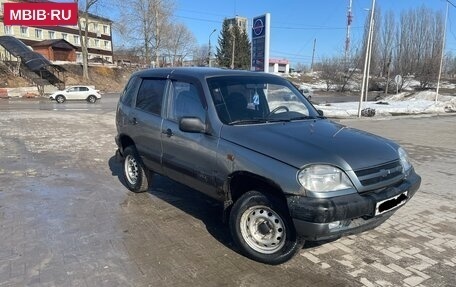 Chevrolet Niva I рестайлинг, 2005 год, 220 000 рублей, 1 фотография