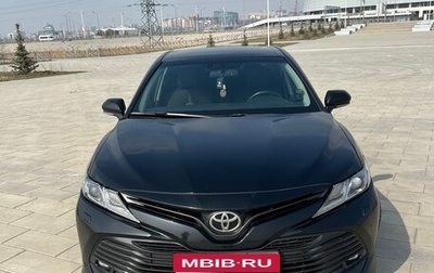 Toyota Camry, 2018 год, 2 000 000 рублей, 1 фотография