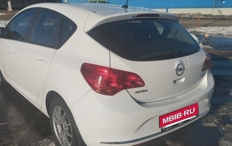 Opel Astra J, 2013 год, 799 000 рублей, 6 фотография