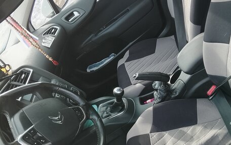 Citroen C4 II рестайлинг, 2011 год, 800 000 рублей, 9 фотография