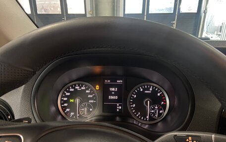 Mercedes-Benz Vito, 2023 год, 7 000 000 рублей, 2 фотография