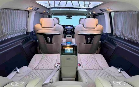 Mercedes-Benz Vito, 2023 год, 7 000 000 рублей, 11 фотография