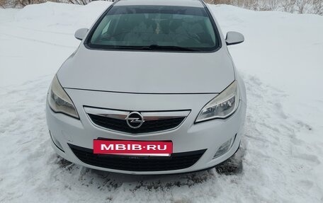 Opel Astra J, 2012 год, 600 000 рублей, 6 фотография