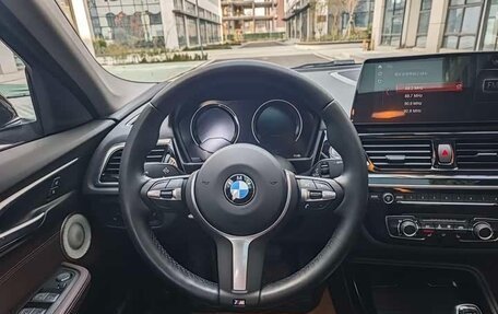 BMW 1 серия, 2022 год, 1 900 000 рублей, 11 фотография