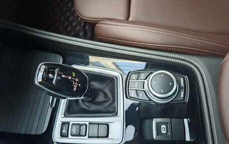 BMW 1 серия, 2022 год, 1 900 000 рублей, 15 фотография