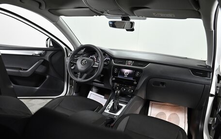 Skoda Octavia, 2018 год, 1 299 000 рублей, 5 фотография