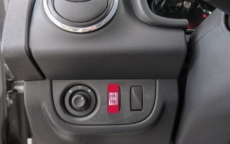 Renault Sandero II рестайлинг, 2018 год, 899 000 рублей, 21 фотография