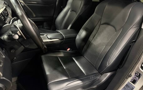 Lexus RX IV рестайлинг, 2020 год, 4 690 000 рублей, 23 фотография