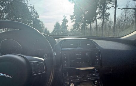 Jaguar XE I рестайлинг, 2017 год, 1 700 000 рублей, 7 фотография