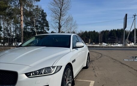 Jaguar XE I рестайлинг, 2017 год, 1 700 000 рублей, 3 фотография