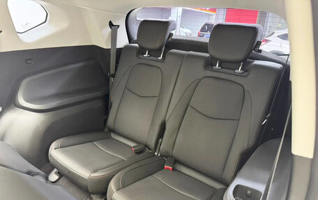 Chevrolet Orlando, 2023 год, 1 680 000 рублей, 17 фотография