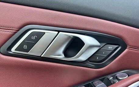 BMW 3 серия, 2023 год, 3 780 000 рублей, 14 фотография