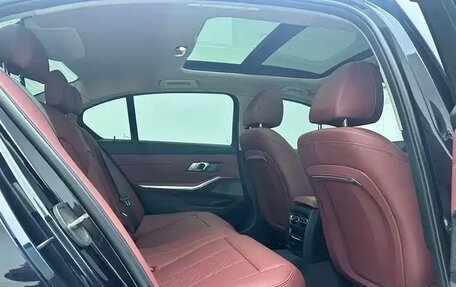 BMW 3 серия, 2023 год, 3 780 000 рублей, 13 фотография