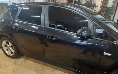 Opel Astra J, 2012 год, 530 000 рублей, 1 фотография