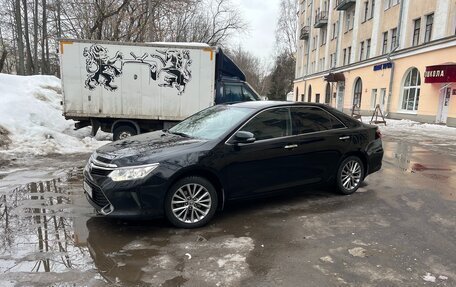 Toyota Camry, 2016 год, 2 900 000 рублей, 4 фотография