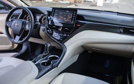 Toyota Camry, 2021 год, 3 250 000 рублей, 14 фотография