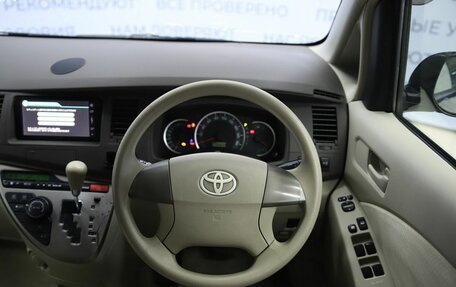 Toyota ISis I, 2011 год, 1 290 000 рублей, 13 фотография