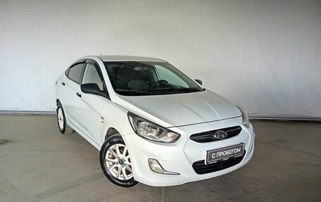 Hyundai Solaris II рестайлинг, 2014 год, 1 050 000 рублей, 3 фотография